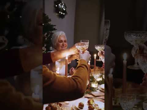 Mensajes de Fin de año y Navidad para todos! Voz: Mildred Vargas www.mildredspanishvo.com #mildredspanishvo, #locutor, ...